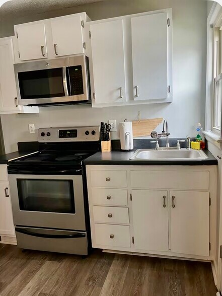 More Photos Of 1110 17th Ave S, Nashville Apartments For Sale