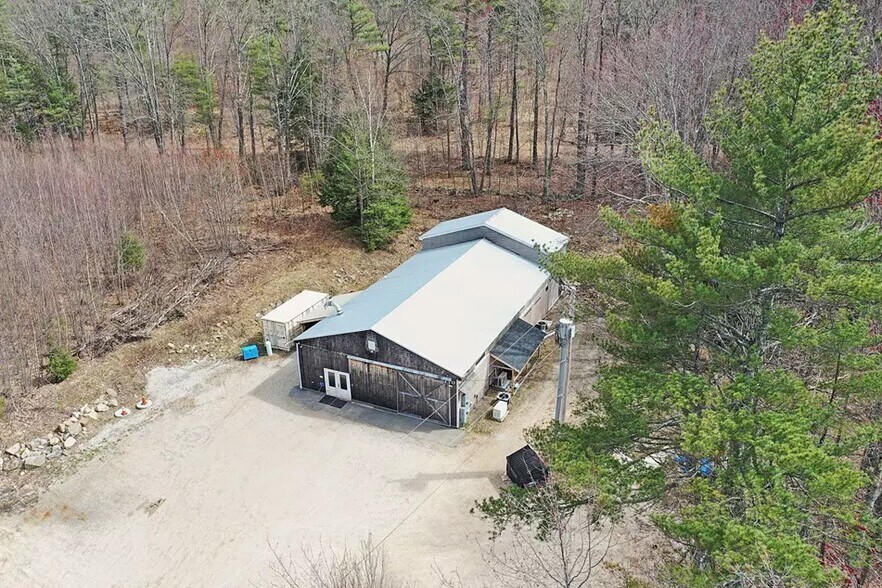 More Photos Of 244 Sanford Rd, Alfred Freestanding For Sale