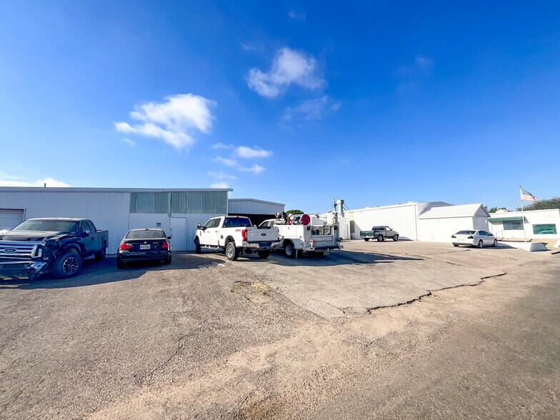 More Photos Of 400 Stoddard st, Odessa Warehouse For Sale