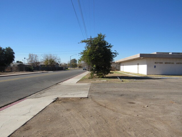 More Photos Of 500 N Broadway Ave, Blythe Medical For Sale