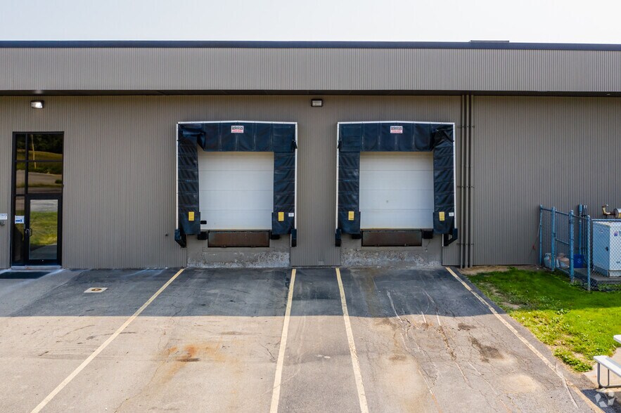 More Photos Of 3750 Monroe Ave, Pittsford Office For Lease