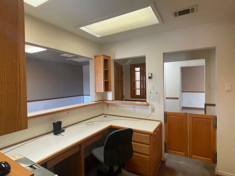 More Photos Of 1312 N US Highway 281, Lampasas Healthcare For Sale