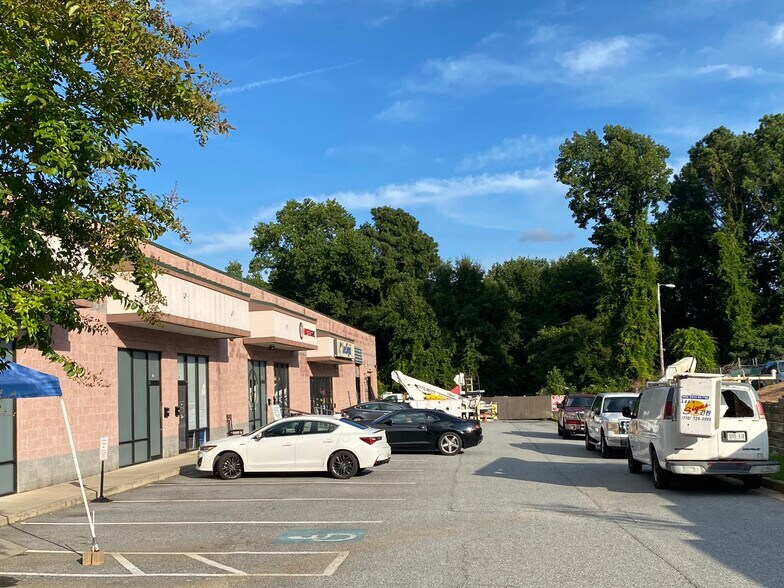 More Photos Of 853 S Peachtree St, Norcross Storefront Retail Office For Sale