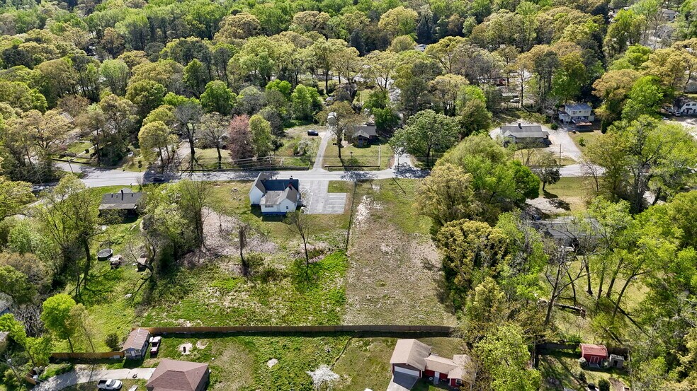 More Photos Of 6720 S Sweetwater Rd, Lithia Springs Office For Sale