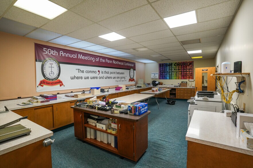 More Photos Of 431 Delaware Ave, Palmerton Office For Sale