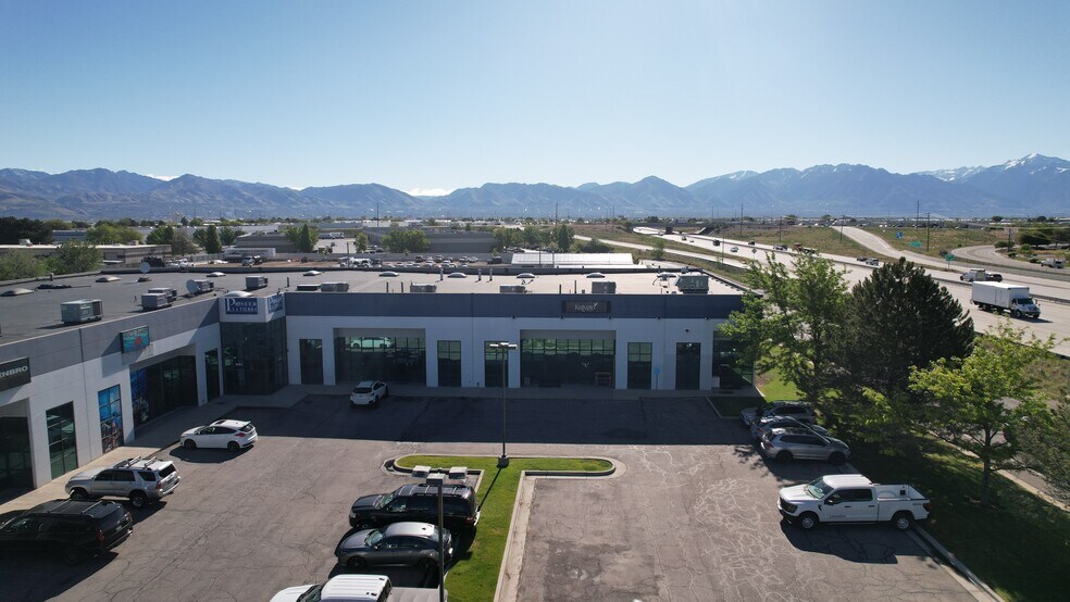 More Photos Of 4220 W 2100 S, Salt Lake City Light Manufacturing For Lease