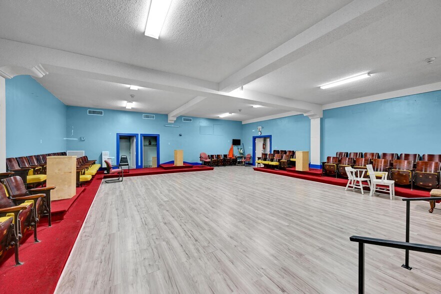 More Photos Of 124 NW 15th Ave, Miami Religious Facility For Sale