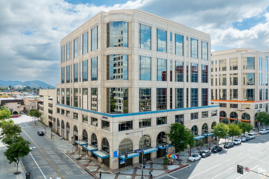 More Photos Of 400 N Brand Blvd, Glendale Unknown For Lease