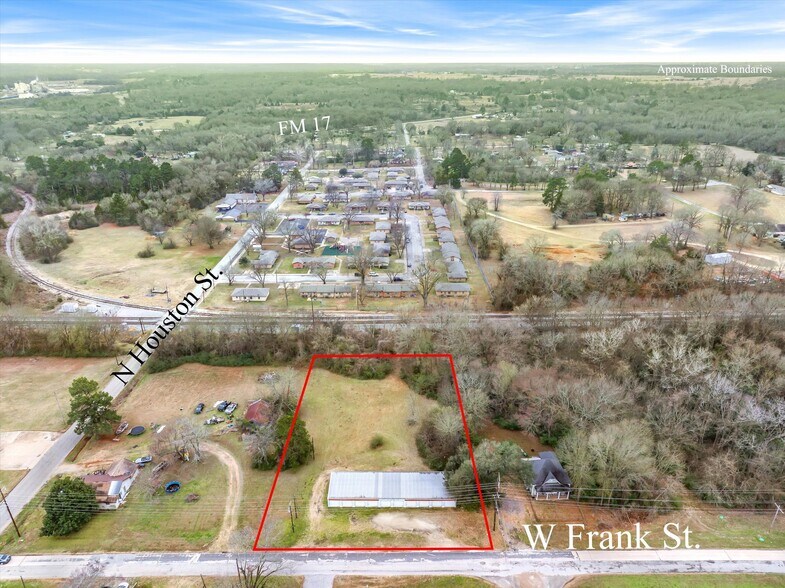 More Photos Of 601 Frank st, Grand Saline Self Storage For Sale