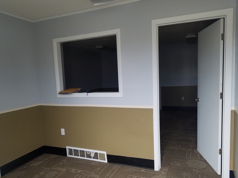 More Photos Of 1-21 Carroll Ave, Pennsville Coworking Space