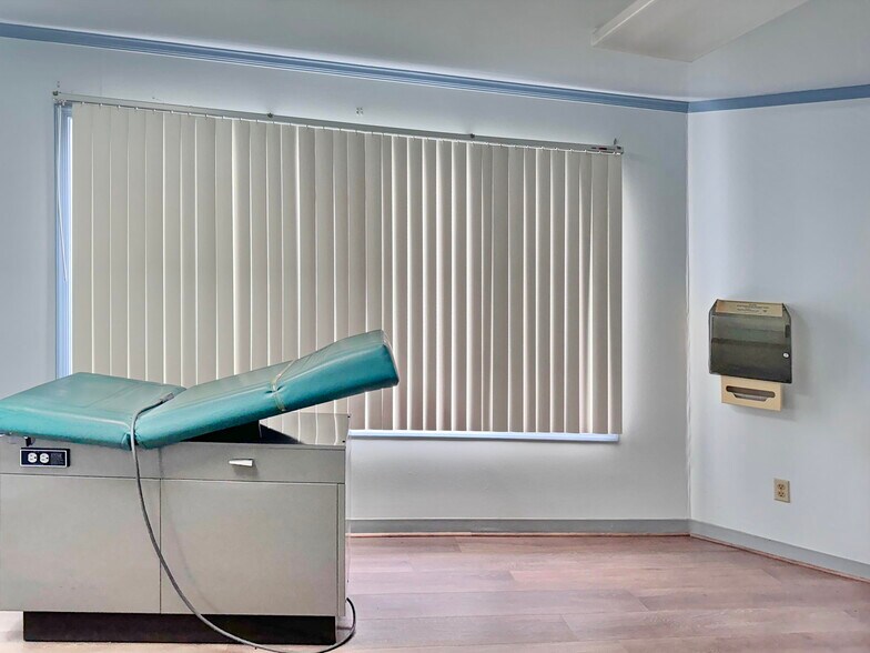 More Photos Of 8991 Redden Rd, Bridgeville Flex For Sale