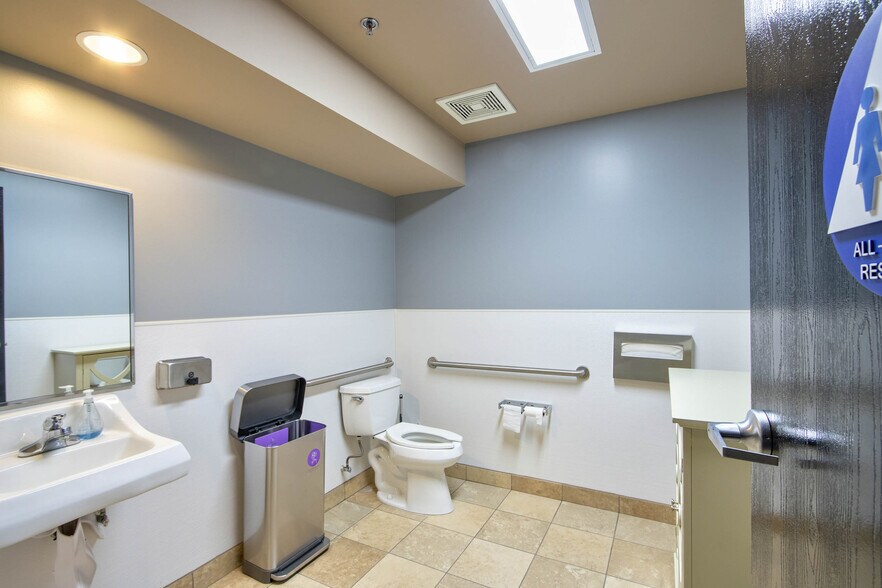 More Photos Of 38605 Calistoga Dr, Murrieta Medical For Sale