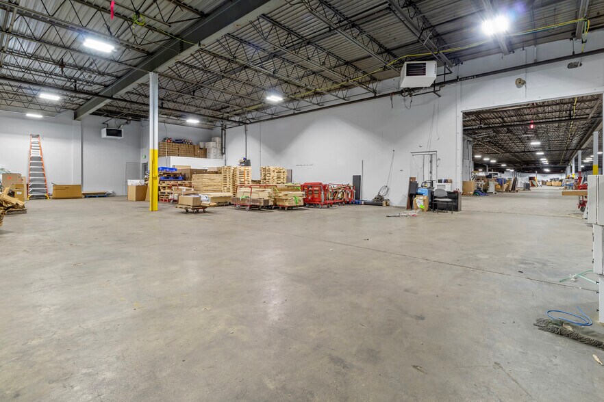 More Photos Of 2051 Sherbrook Ave, Indianapolis Warehouse For Sale
