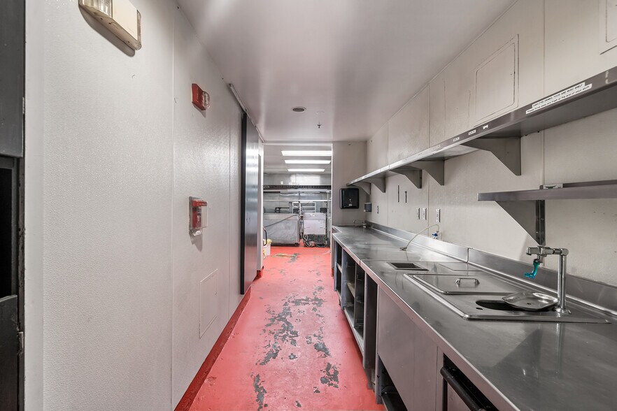 More Photos Of 1326 9th Ave, San Francisco Restaurant For Sale