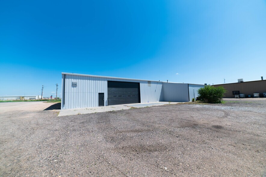 More Photos Of 1440 N 7th Ave, Greeley Warehouse For Sale