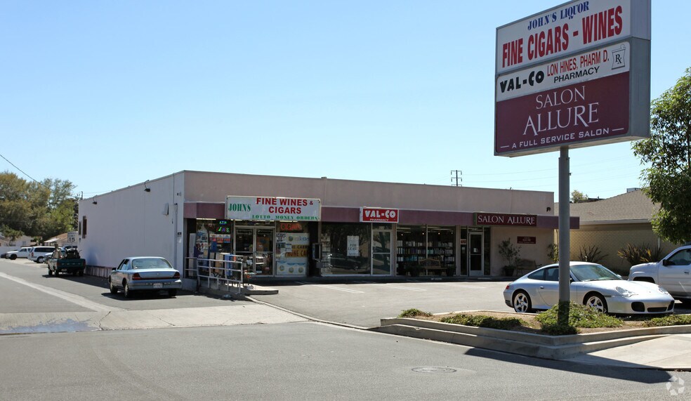 Primary Photo Of 5926-5932 Del Amo Blvd, Lakewood Freestanding For Lease