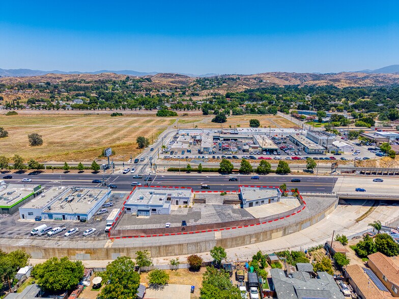More Photos Of , Santa Clarita Office For Sale