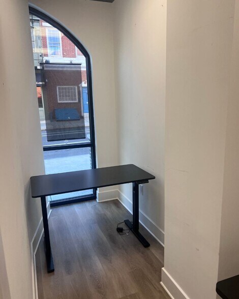 More Photos Of 160-164 N 2nd St, Philadelphia Apartments For Lease