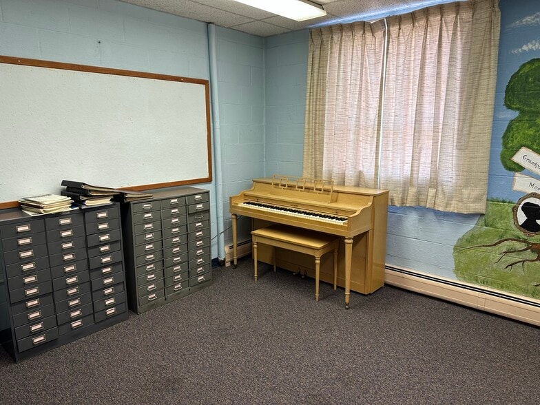 More Photos Of 12619 New Row Rd NW, Mount Savage Specialty For Sale