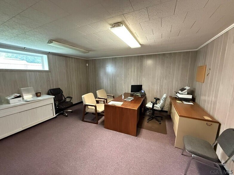 More Photos Of 226 Ohio St, Johnstown Office For Sale