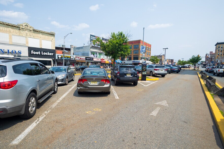 More Photos Of 667 Main Ave, Passaic Office For Sale