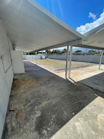 More Photos Of 5731 SW 23rd St, West Park Auto Repair For Lease