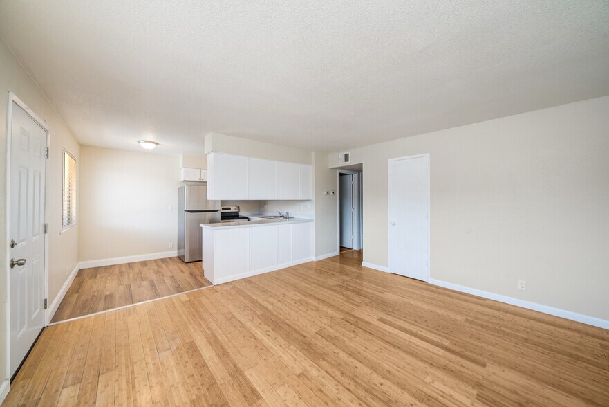 More Photos Of 2555 G St, Sparks Apartments For Sale