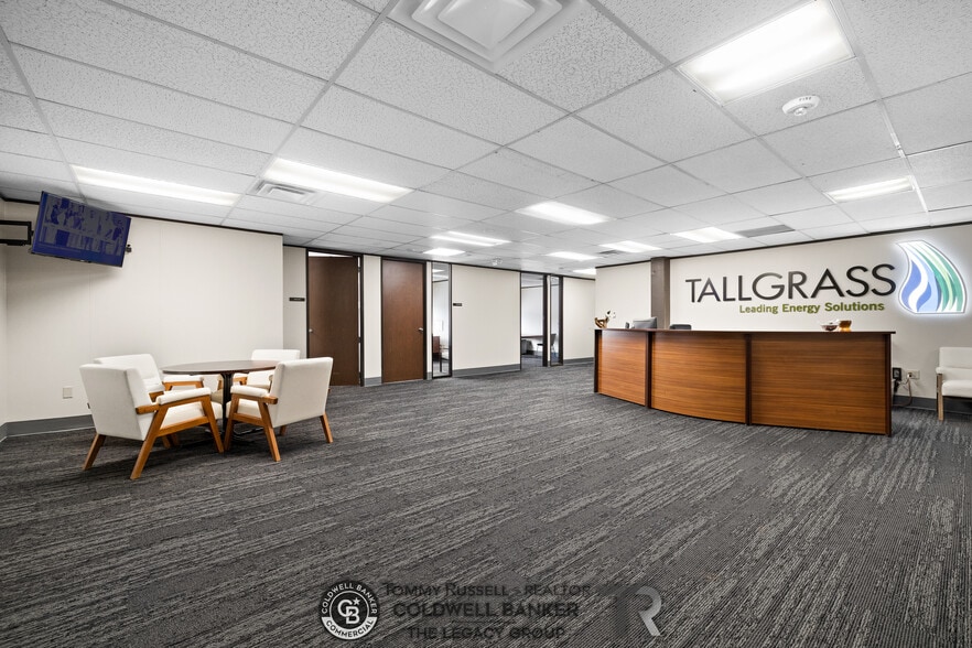 More Photos Of 800 Werner Ct, Casper Office For Sale