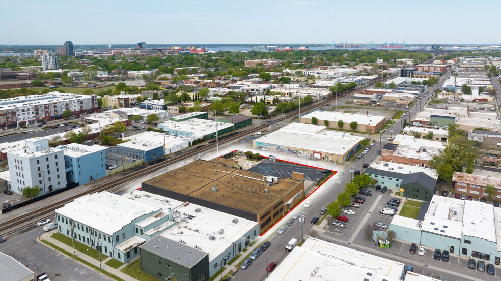 More Photos Of 211 W 24th St, Norfolk Warehouse For Sale