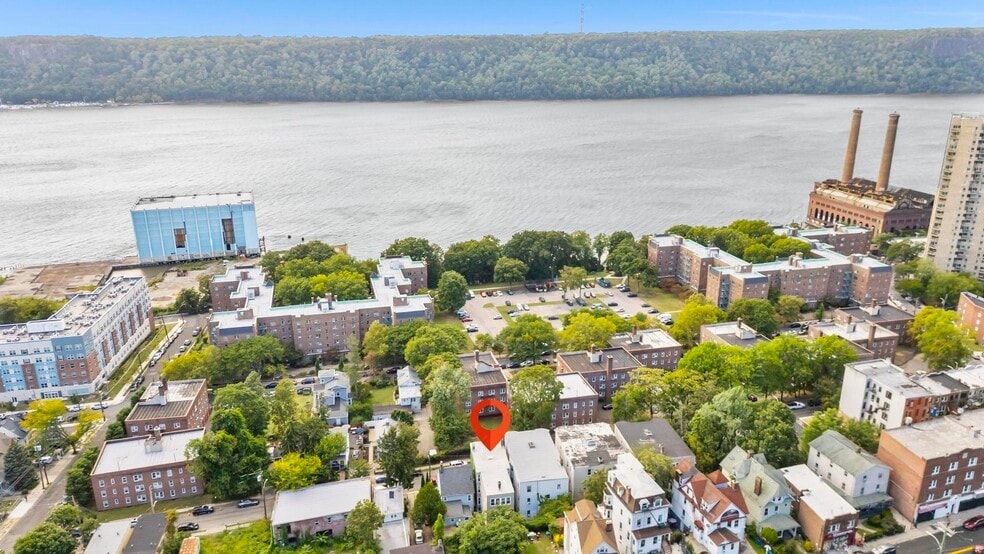 More Photos Of 288 Woodworth Ave, Yonkers Apartments For Sale