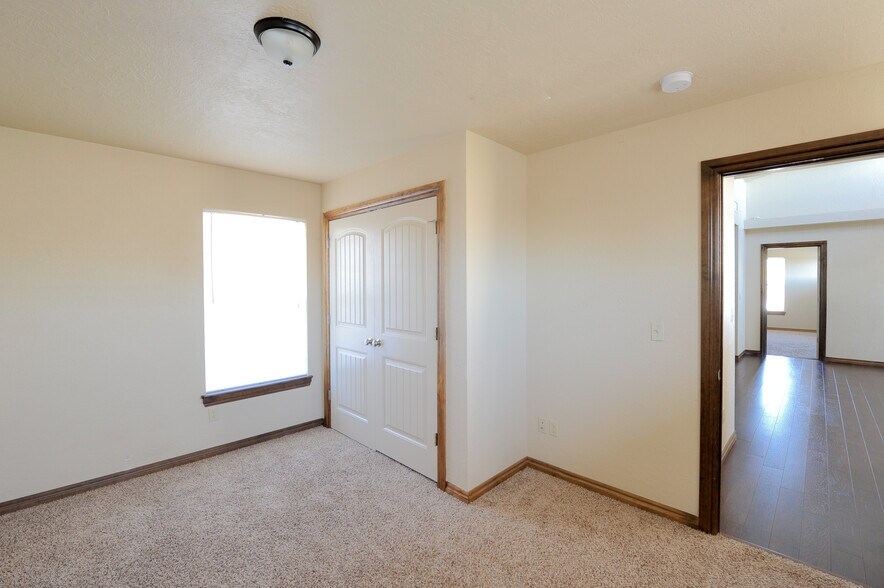 More Photos Of 111 E St, Elgin Apartments For Sale