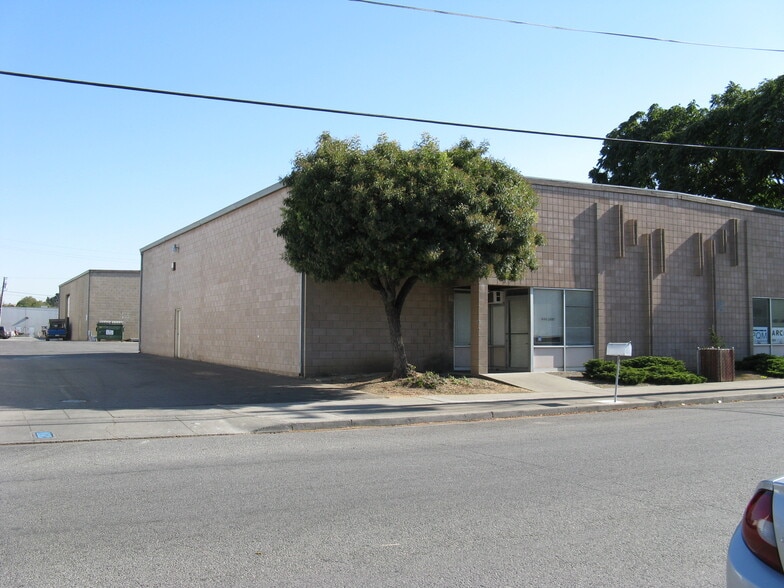 More Photos Of 444-460 Lano St, San Jose Manufacturing For Sale