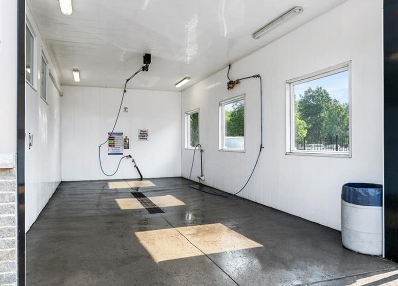 More Photos Of 158 Hwy 20 W, Fonthill Auto Repair For Sale