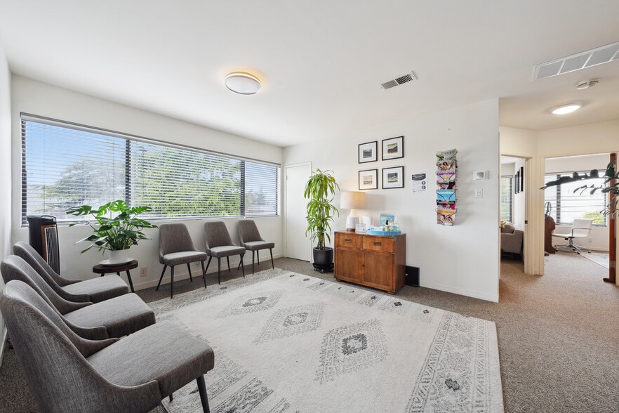 More Photos Of 1010 Grayson St, Berkeley Office Residential For Sale