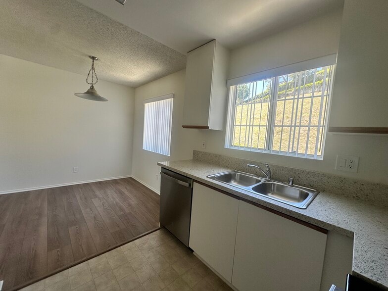 More Photos Of 3911 Verdugo Rd, Los Angeles Apartments For Sale