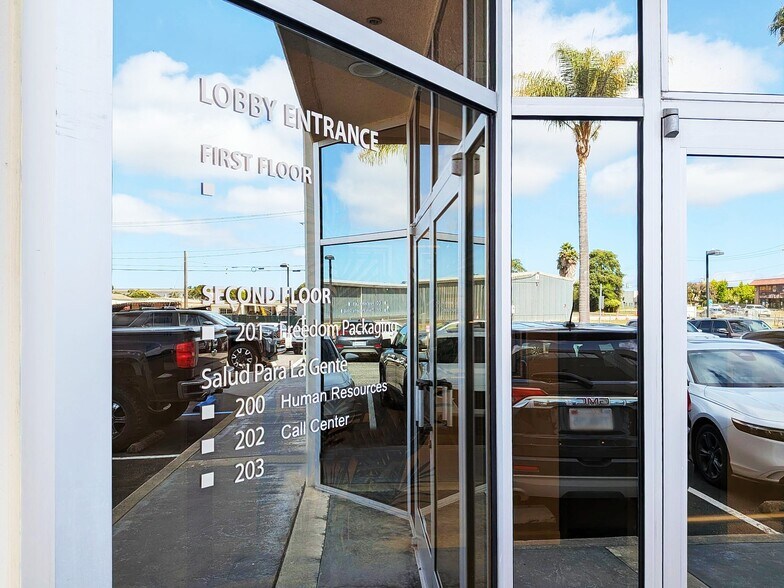 More Photos Of 195 Aviation Way, Watsonville Light Distribution For Lease