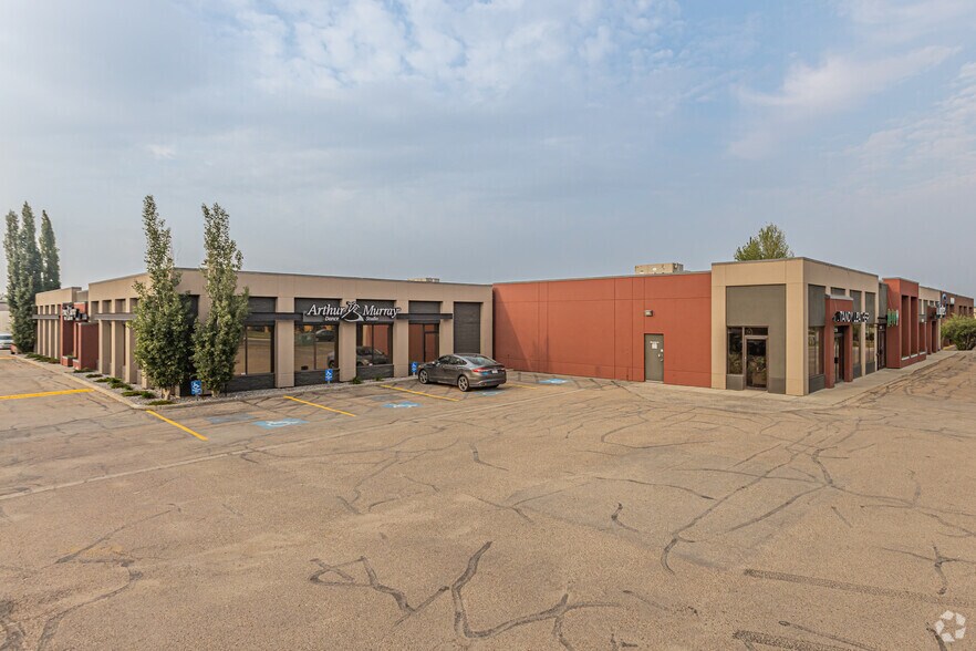More Photos Of 17708-17720 107 Av NW, Edmonton Warehouse For Lease