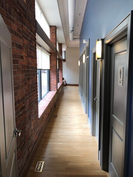 More Photos Of 814-818 Quarrier St, Charleston Office For Lease