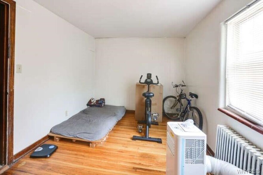 More Photos Of 128 Colton Ave, Lackawanna Apartments For Sale