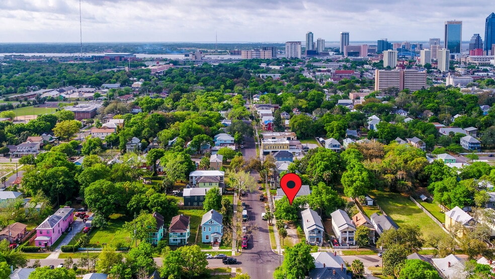 More Photos Of 1334 Walnut St, Jacksonville Office For Sale