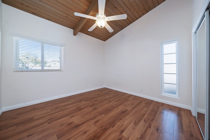 More Photos Of 2014-2016 Peyton Ave, Burbank Apartments For Sale