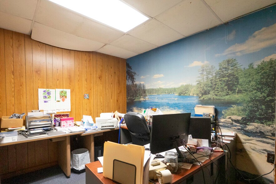 More Photos Of 105-205 Silo Ln, Lavonia Manufacturing For Sale