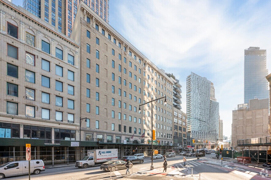 More Photos Of 41 Flatbush Ave, Brooklyn Office For Lease