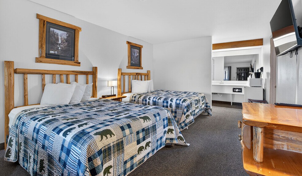 More Photos Of 102 E Greenwood St, Enterprise Hotel For Sale