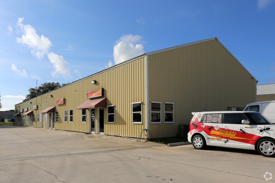 Primary Photo Of 1556-1578 SE South Niemeyer Cir, Port Saint Lucie Warehouse For Sale
