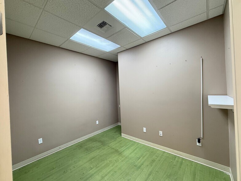 More Photos Of 1408 N Louisiana St, Kennewick Freestanding For Lease