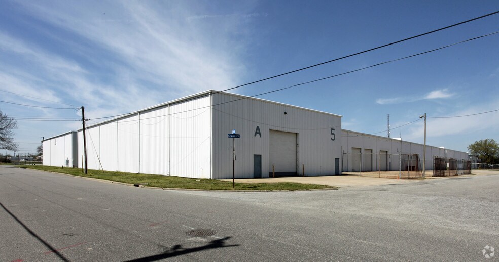 More Photos Of 814 Maxwell Dr, Hampton Manufacturing For Lease
