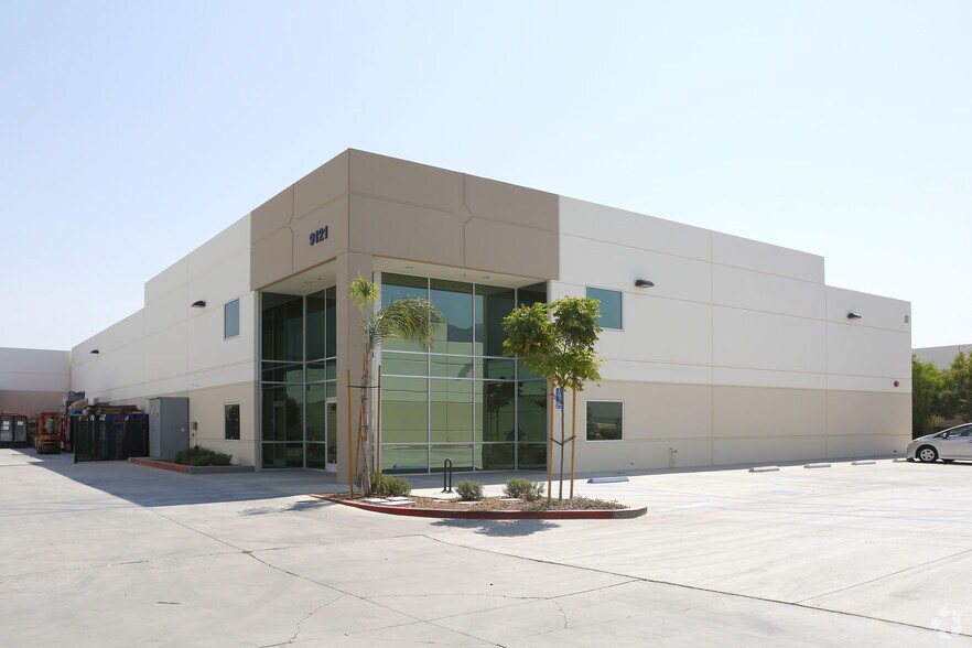 More Photos Of 9121 Pulsar Ct, Corona Warehouse For Lease