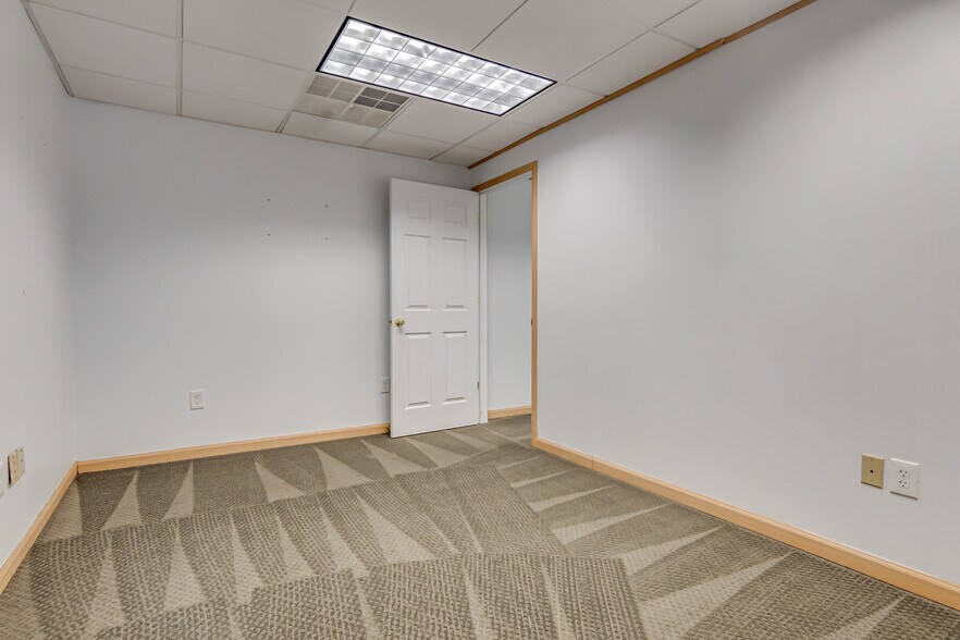 More Photos Of 3439 Babcock Blvd, Pittsburgh Office For Sale