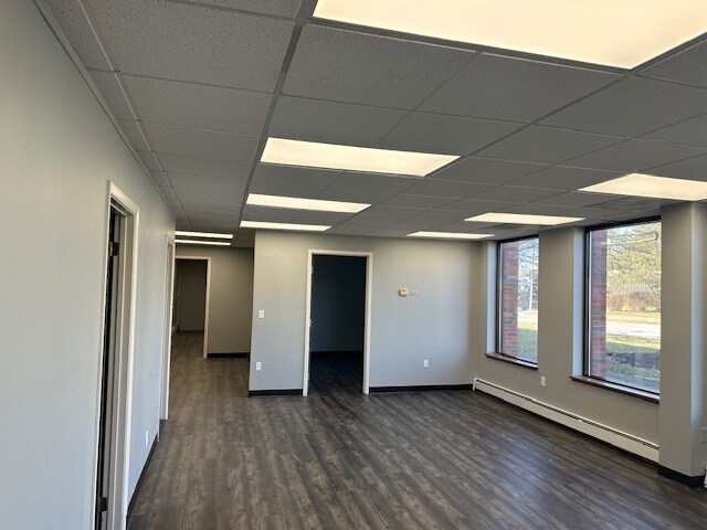 More Photos Of 13913 W Parkway Rd, Cleveland Warehouse For Lease